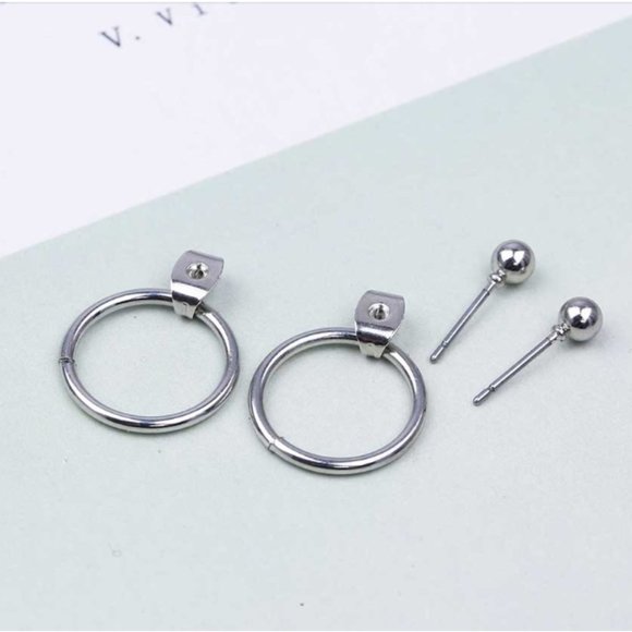"Equinox" Minimalist Retro Circle Stud Earrings - Picture 3 of 6
